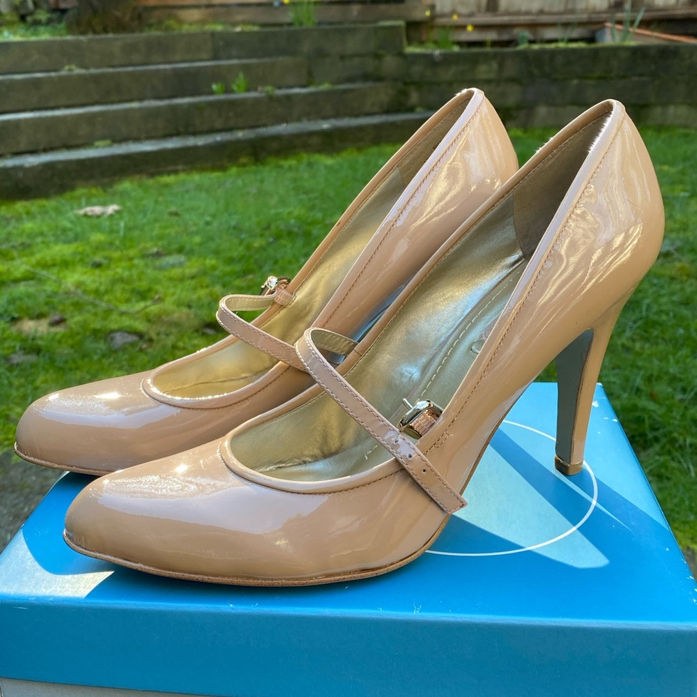 Nine West Beige Heels